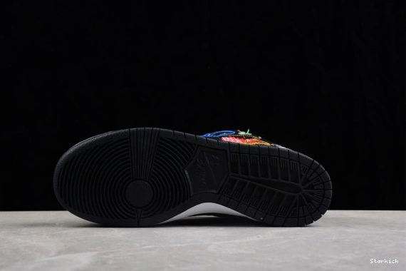 Dunk DQ4488-001 Low Neckface SB Nike 1019